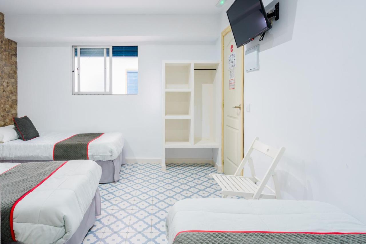 Pension Riad Mediterraneo Barbate Bagian luar foto