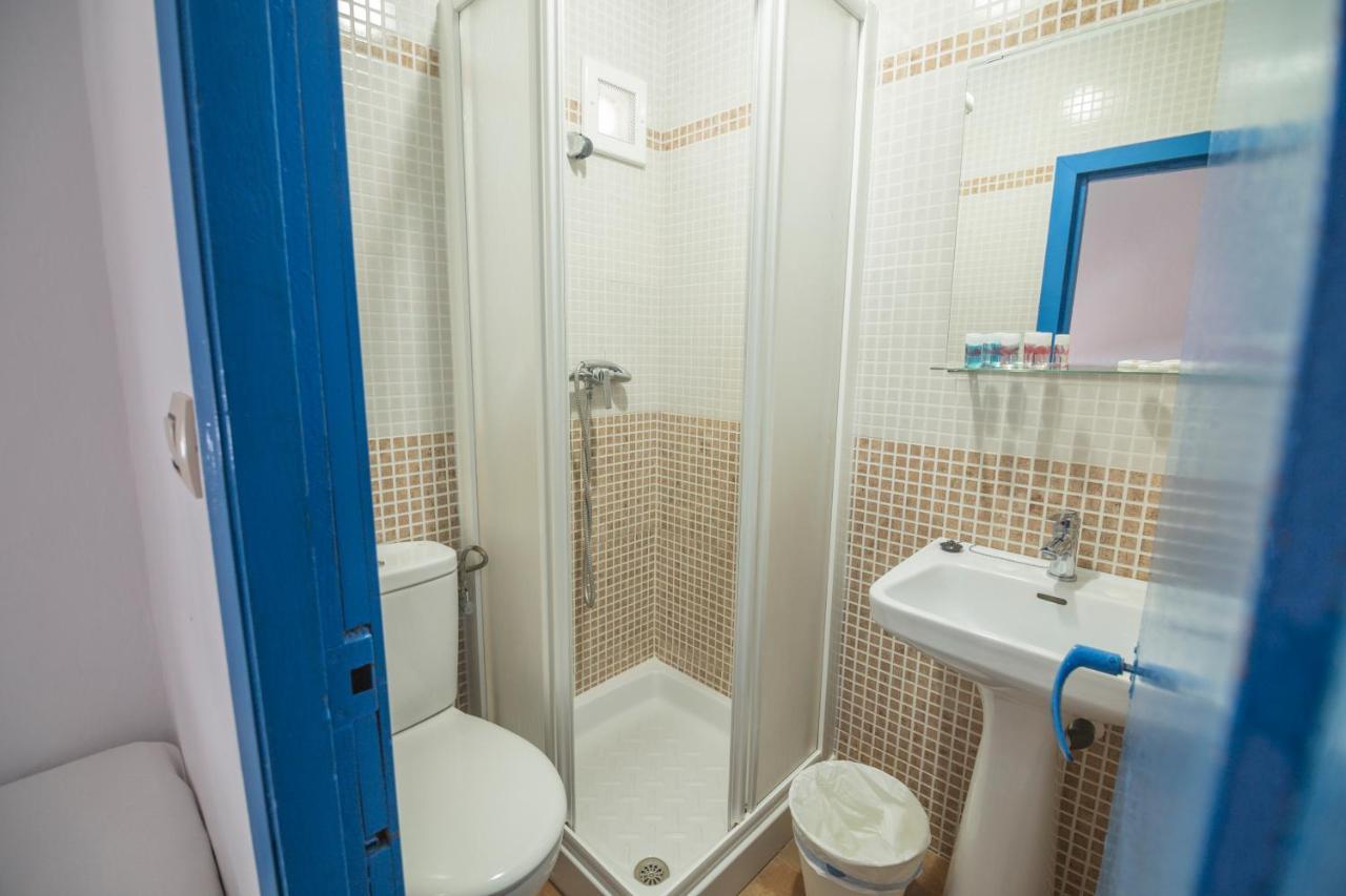 Pension Riad Mediterraneo Barbate Bagian luar foto
