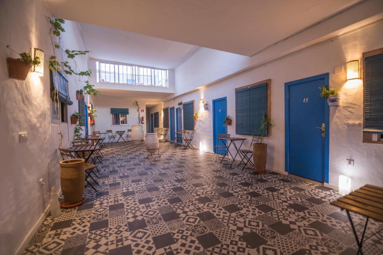Pension Riad Mediterraneo Barbate Bagian luar foto